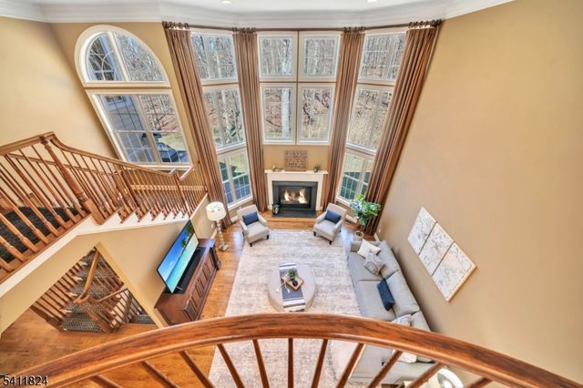 28 Arbor Rd, North Caldwell Boro, NJ 07006