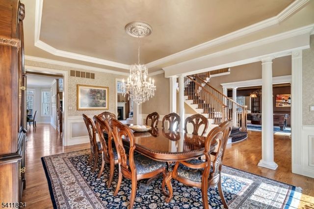 28 Arbor Rd, North Caldwell Boro, NJ 07006