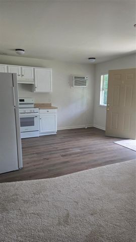 4745 5th Street, Bacliff, TX 77518