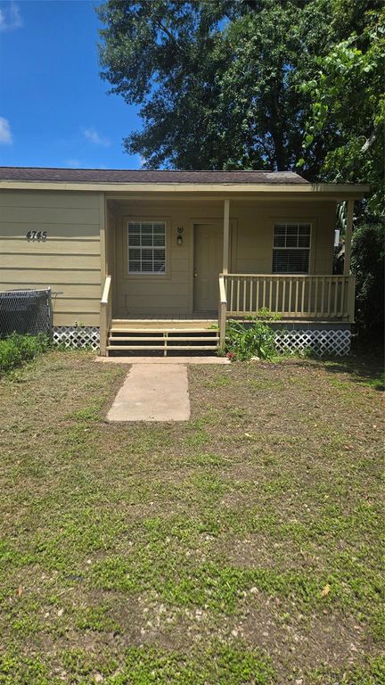 4745 5th Street, Bacliff, TX 77518