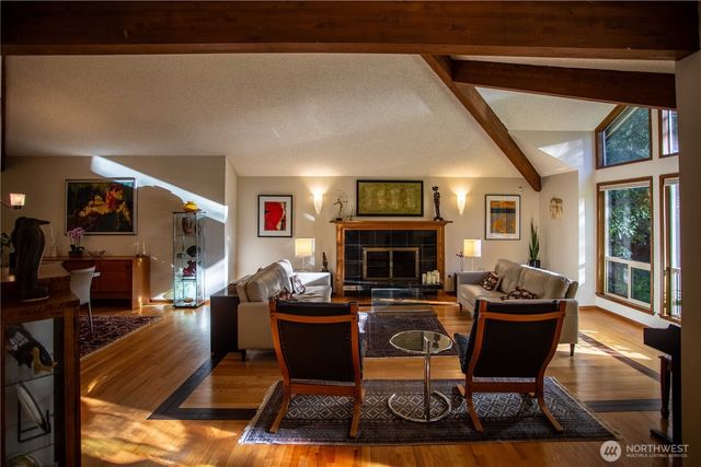 2715 39th Street, Gig Harbor, WA 98335