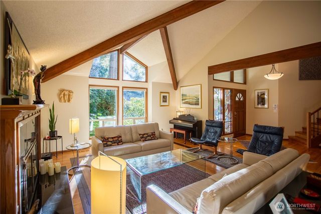 2715 39th Street, Gig Harbor, WA 98335