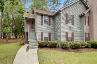 7945 Parklane Court E, North Charleston, SC 29418