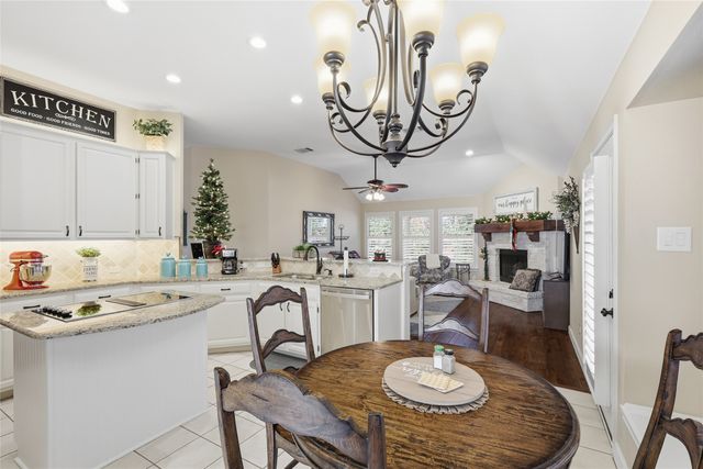 2203 Knoll Ridge Drive, Corinth, TX 76210