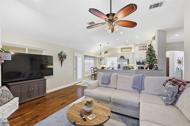 2203 Knoll Ridge Drive, Corinth, TX 76210