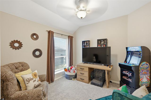 2203 Knoll Ridge Drive, Corinth, TX 76210