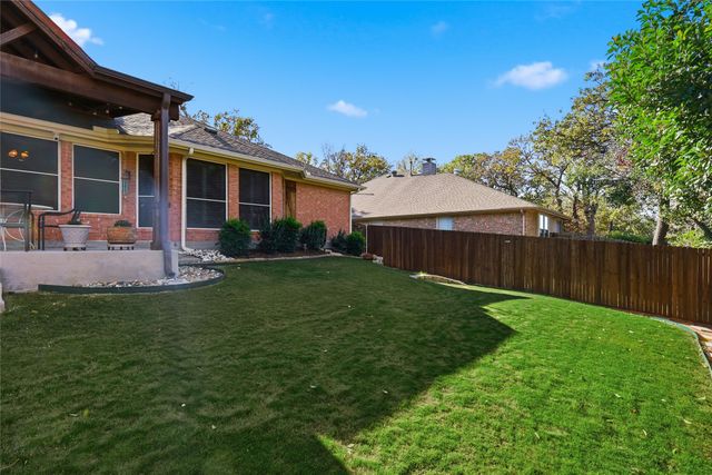 2203 Knoll Ridge Drive, Corinth, TX 76210