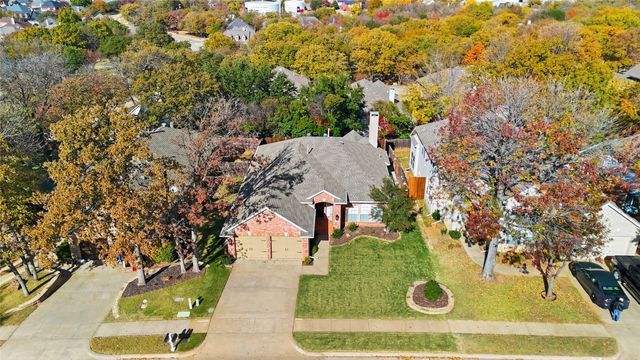 2203 Knoll Ridge Drive, Corinth, TX 76210