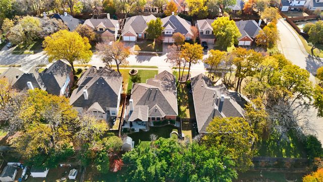 2203 Knoll Ridge Drive, Corinth, TX 76210