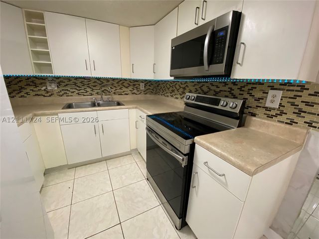 11101 Royal Palm Blvd 114, Coral Springs, FL 33065