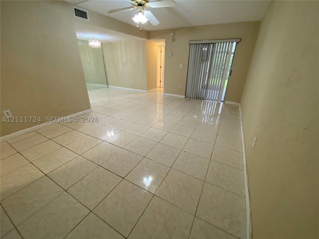 11101 Royal Palm Blvd 114, Coral Springs, FL 33065