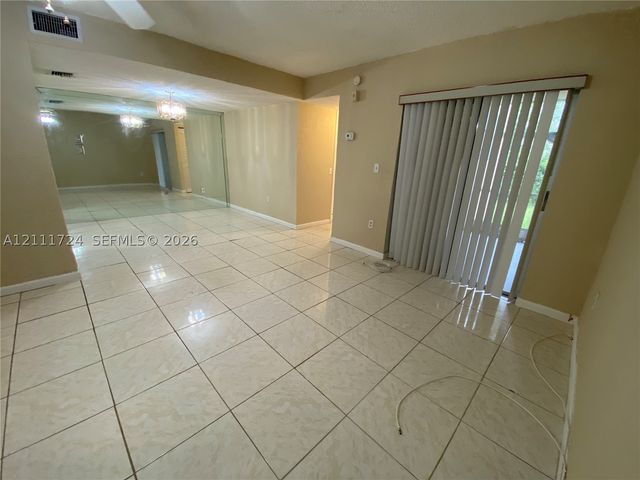 11101 Royal Palm Blvd 114, Coral Springs, FL 33065
