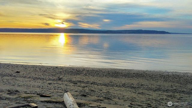 2817 Huckleberry Lane, Camano Island, WA 98282