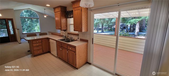 2817 Huckleberry Lane, Camano Island, WA 98282