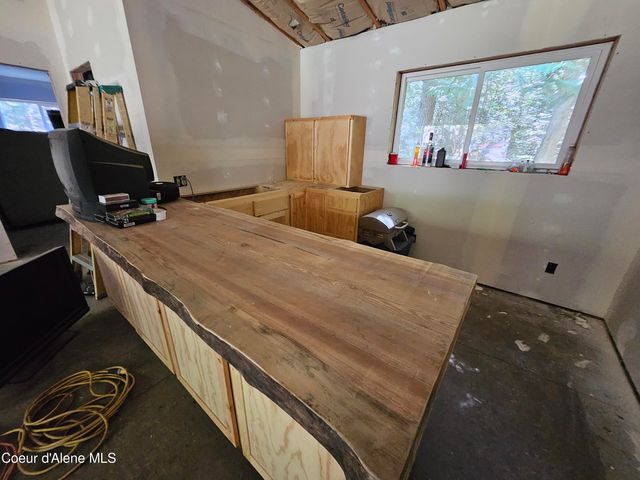 27613 S HINDS DR, St. Maries, ID 83861