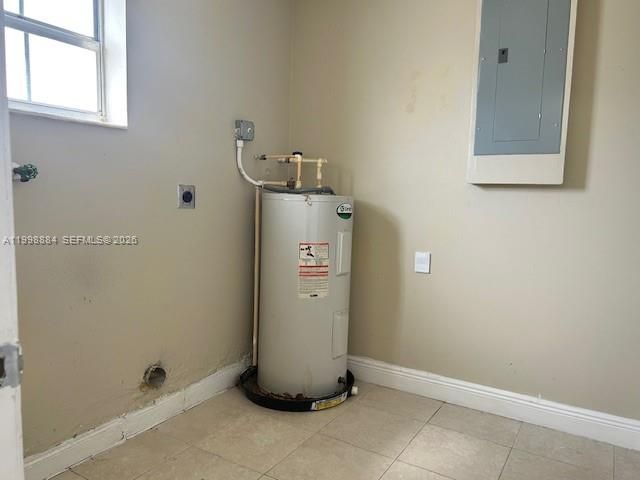 19922 NW 67th Pl, Hialeah, FL 33015