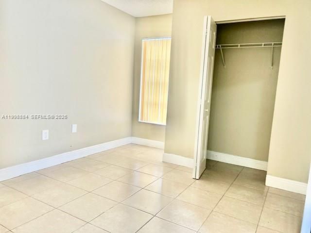 19922 NW 67th Pl, Hialeah, FL 33015