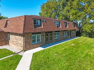2130 ELMVIEW DRIVE #B, Ashwaubenon, WI 54304