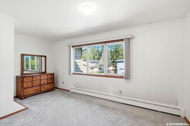 2310 Yorkshire Lane, Anchorage, AK 99504