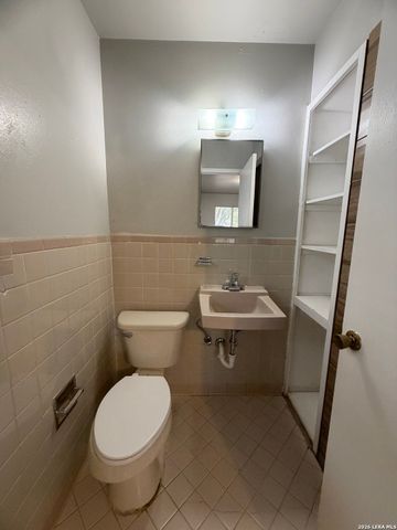 318 COMO ST, San Antonio, TX 78220