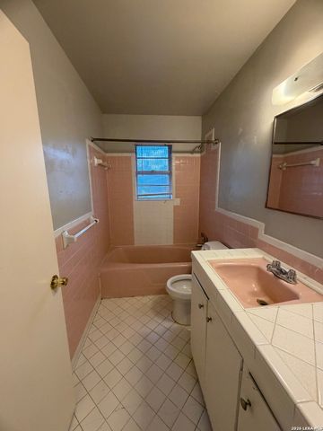 318 COMO ST, San Antonio, TX 78220