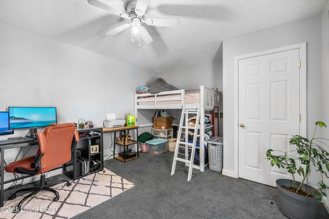 5007 Ramona Ln, Louisville, KY 40272