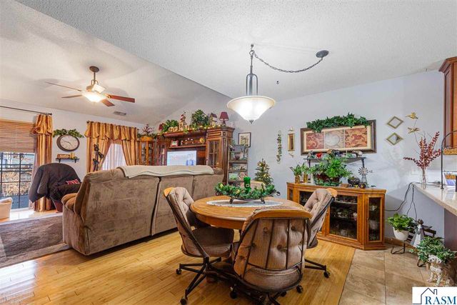 31 Pleasant View Trail, North Mankato, MN 56003