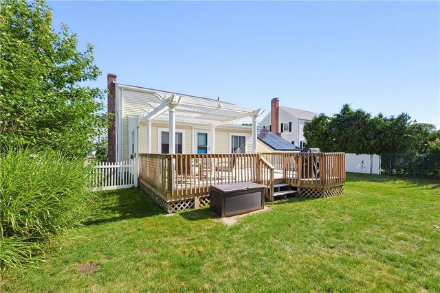 166 Puritan Drive, Warwick, RI 02888