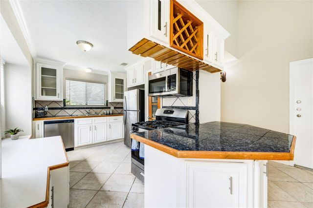 5255 Beaverbrook Drive, Houston, TX 77084
