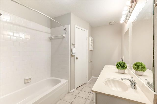 5255 Beaverbrook Drive, Houston, TX 77084