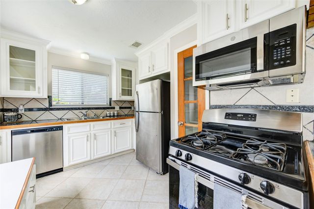5255 Beaverbrook Drive, Houston, TX 77084