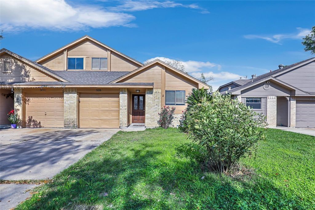 5255 Beaverbrook Drive, Houston, TX 77084