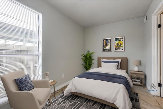 8725 Victorian Village Drive, Houston, TX 77071