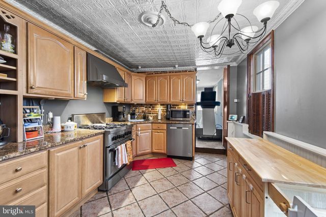 1121 BATTERY AVE, Baltimore, MD 21230