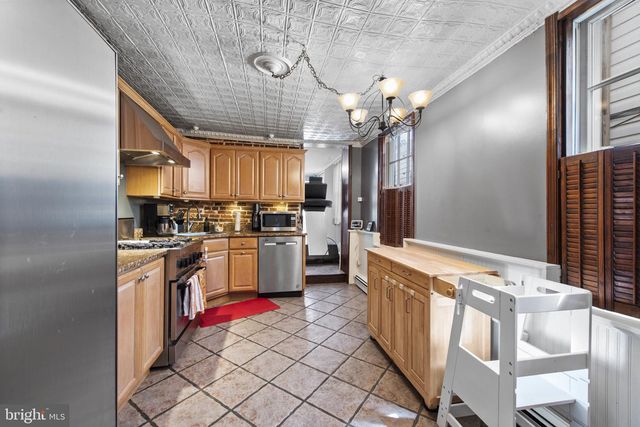 1121 BATTERY AVE, Baltimore, MD 21230