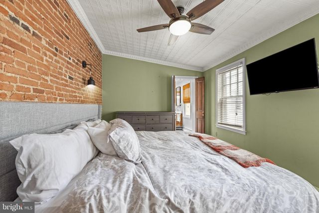 1121 BATTERY AVE, Baltimore, MD 21230