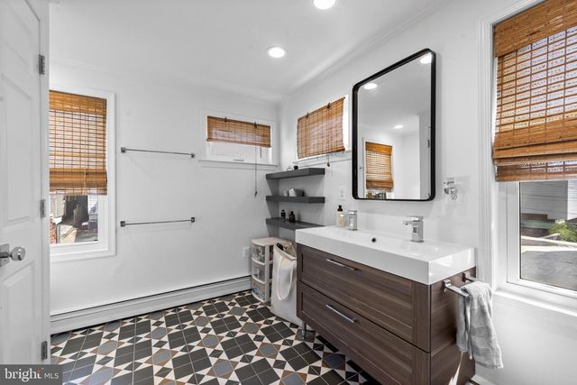 1121 BATTERY AVE, Baltimore, MD 21230