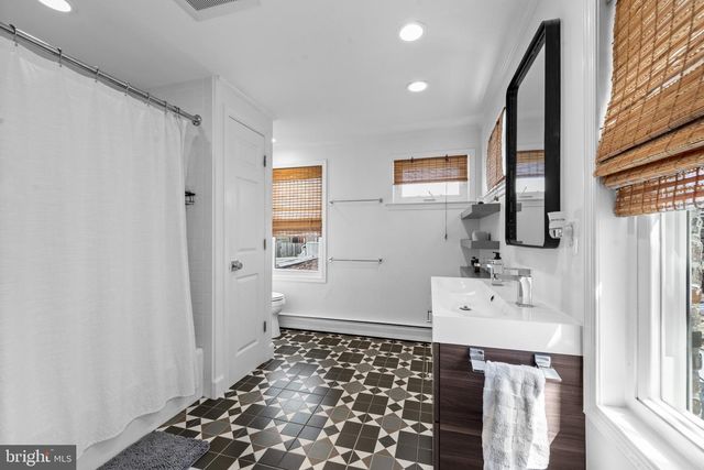 1121 BATTERY AVE, Baltimore, MD 21230