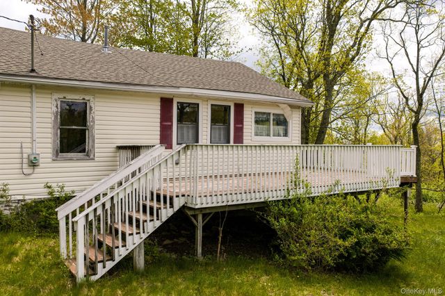 8 Chestnut Street W, Wurtsboro, NY 12790