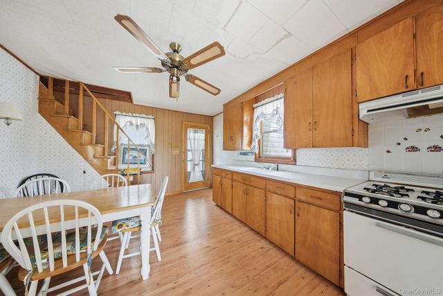 8 Chestnut Street W, Wurtsboro, NY 12790