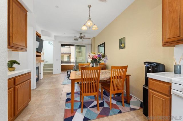 2908 Escala Cir, San Diego, CA 92108