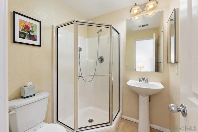 2908 Escala Cir, San Diego, CA 92108