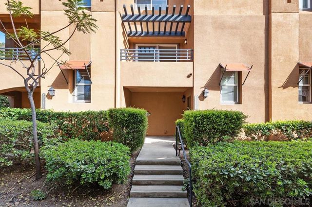 2908 Escala Cir, San Diego, CA 92108