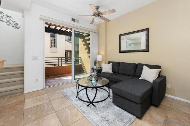 2908 Escala Cir, San Diego, CA 92108