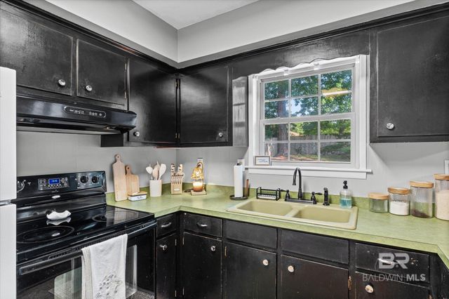5612 N Vista Bonita Drive, Mobile, AL 36609