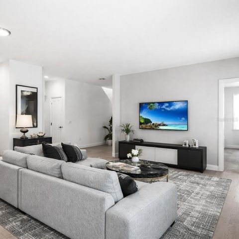 827 DENNIS AVENUE, Orlando, FL 32807