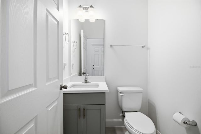 827 DENNIS AVENUE, Orlando, FL 32807