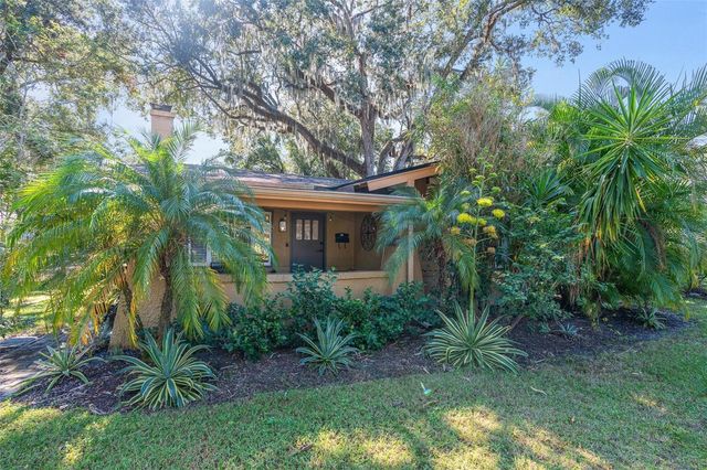 724 PALMER STREET, Orlando, FL 32801