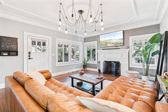 724 PALMER STREET, Orlando, FL 32801