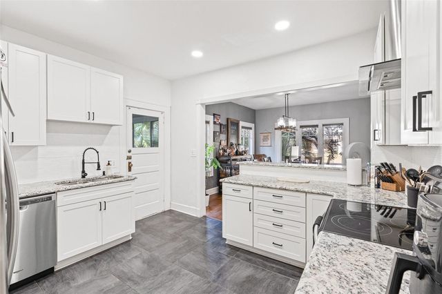 724 PALMER STREET, Orlando, FL 32801